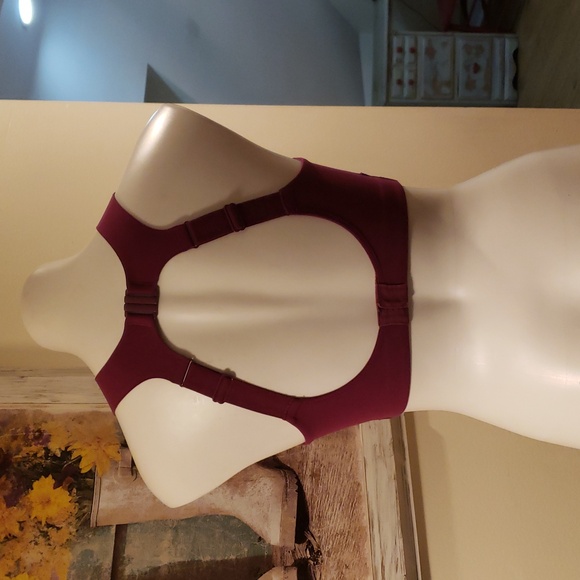 Sweaty Betty Sports Bra - Picture 6 of 10